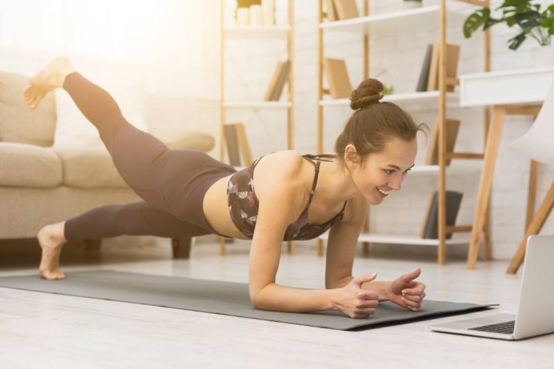 Chăm sóc sức khỏe phụ nữ tuổi trung niên với những bài tập phù hợp